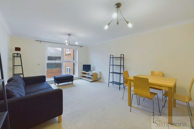 Flat for sale in Quakers Court, Abingdon