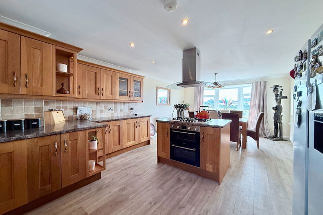 33, Aller Park Road, Newton Abbot photo 3