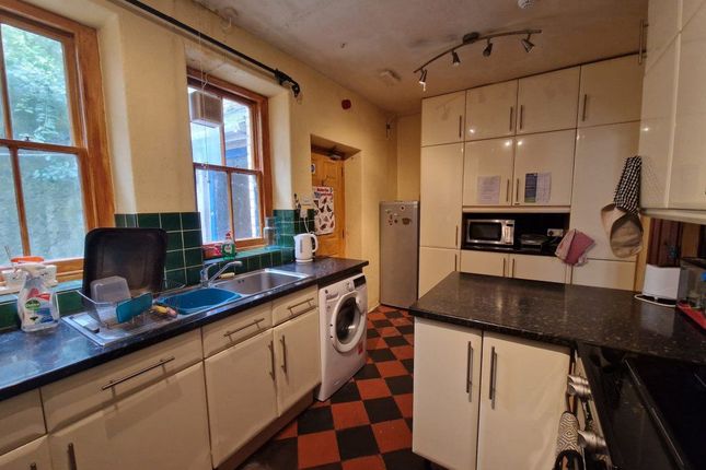 Shared accommodation to rent in North Road, Aberystwyth