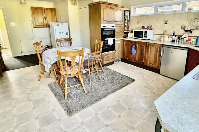 54, King George Road, Chatham photo 3