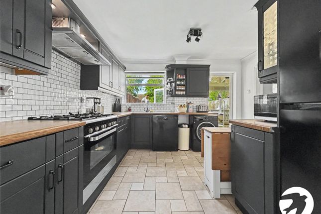 12, Warren Wood Road, Kent photo 2