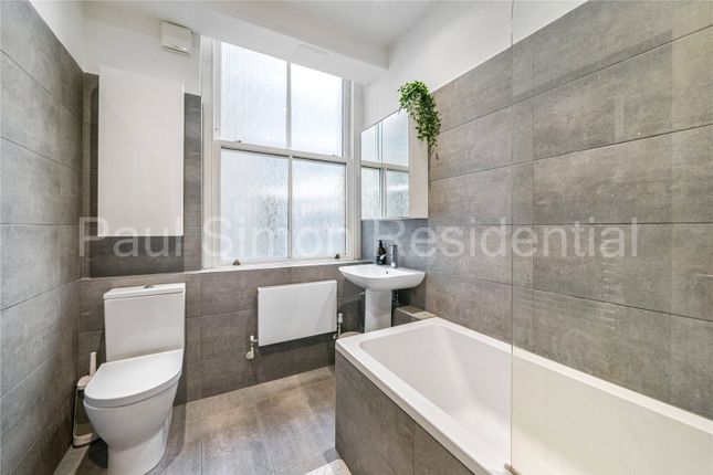 Flat for sale in Holloway Road, Holloway, London