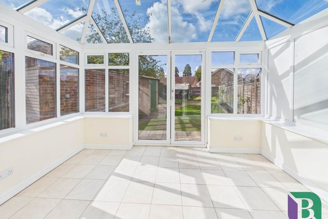 8, Rhondda Close, Milton Keynes photo 4