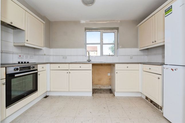 Flat 59, Trelawney Place, Howard Road, Grays photo 2