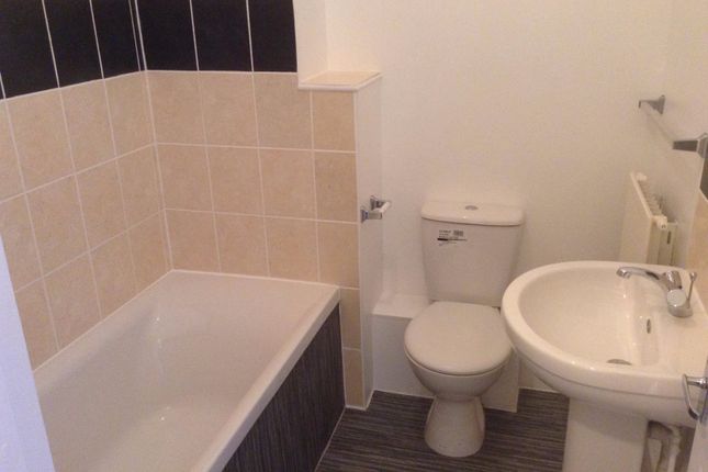 Flat 2 51, Folkestone Road, Dover photo 5