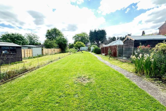 Thumbnail Detached house for sale in Common Lane, Dartford