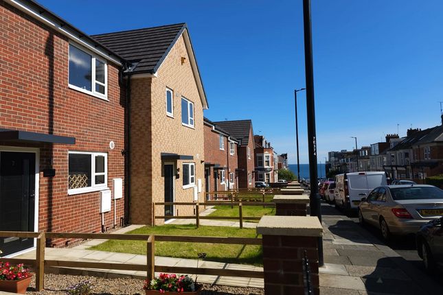 2 bed property for rent in Esplanade, Whitley Bay, 2 NE26