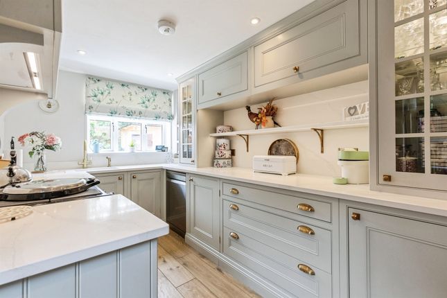 6, Stephenson Way, Evesham photo 2