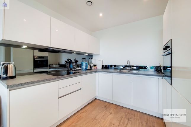 47, Epsom House, Staines Upon Thames photo 4