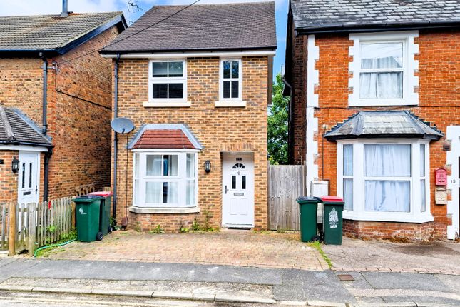 Thumbnail Detached house to rent in West Street, Crawley