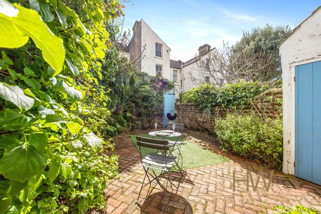 4 Chesham Street, Brighton photo 2