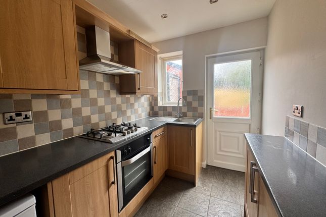 80, Kilton Hill, Worksop photo 5