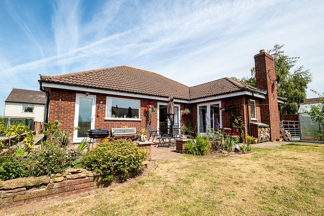 Thumbnail Bungalow for sale in High Street, Dragonby, Scunthorpe