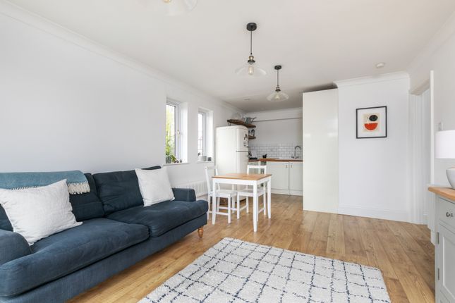 Flat for sale in Quarry Road, Winchester