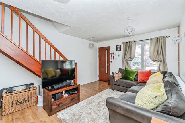 25, Alder Hill Drive, Southampton photo 4