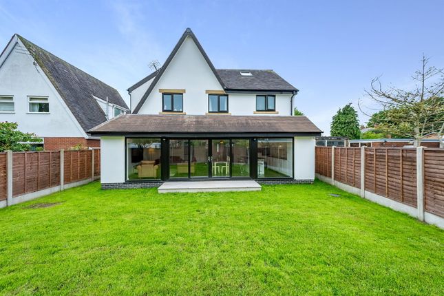 5-bed detached on 18, Lynwood Drive, Poulton-le-fylde, £450,000