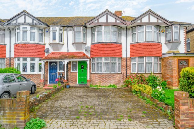 Thumbnail Terraced house for sale in Molesey Road, Hersham