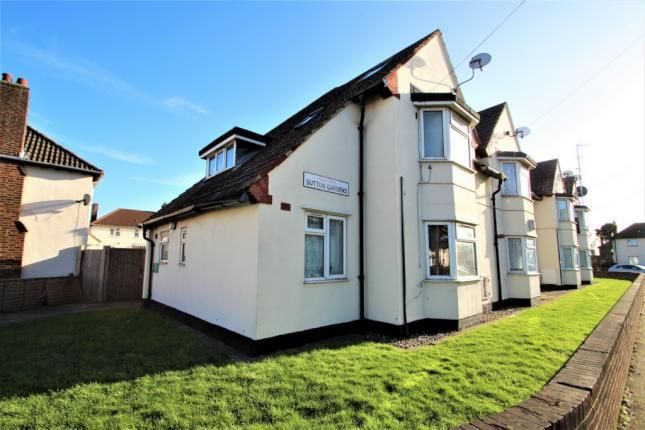 Thumbnail Flat for sale in Sutton Gardens, Barking