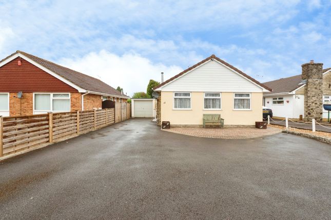 3-bed house on 12, Elmhurst Way, Ferndown, £350,000