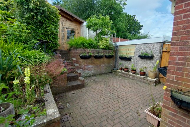 92, Walton Way, Stoke-on-Trent photo 2