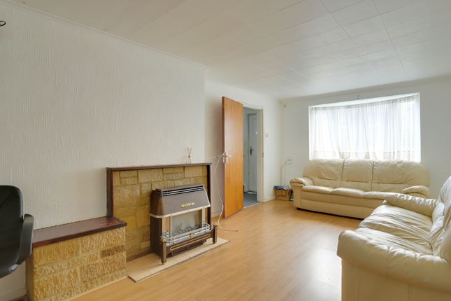 3, Wauthier Close, Palmers Green photo 2