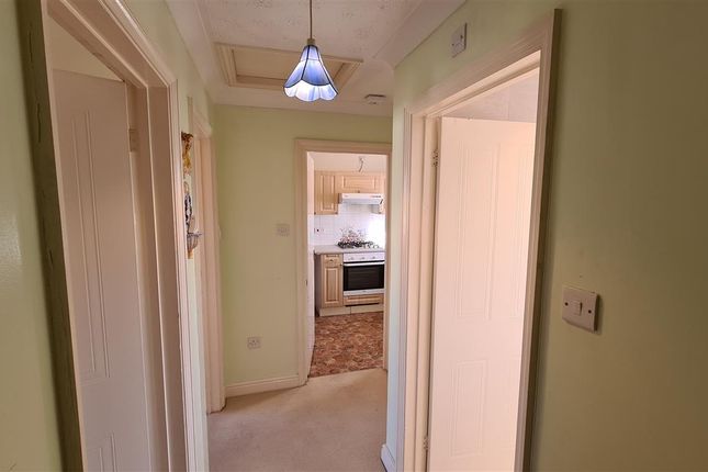 2, Providence Close, Somersham photo 2