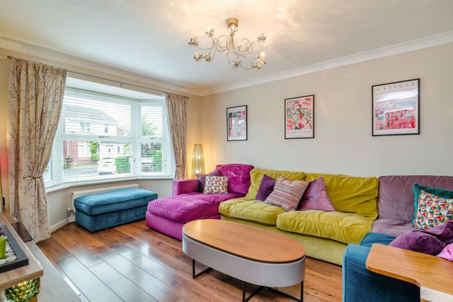 4, Cedar Wood Drive, Rogerstone photo 3