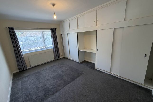 157, Rainham Road North, Dagenham photo 4