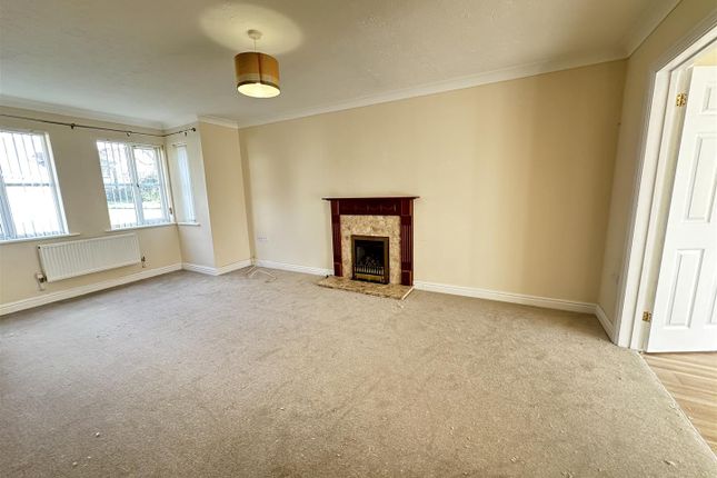 8, Goldfinch Close, Launceston photo 3