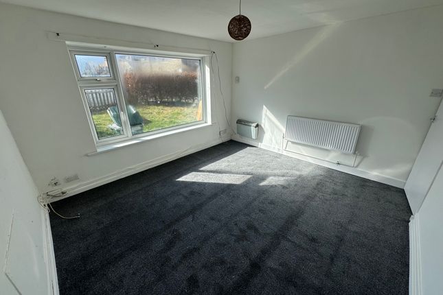2-bed flat on 6, Pasture Walk , Bradford , £750/mo