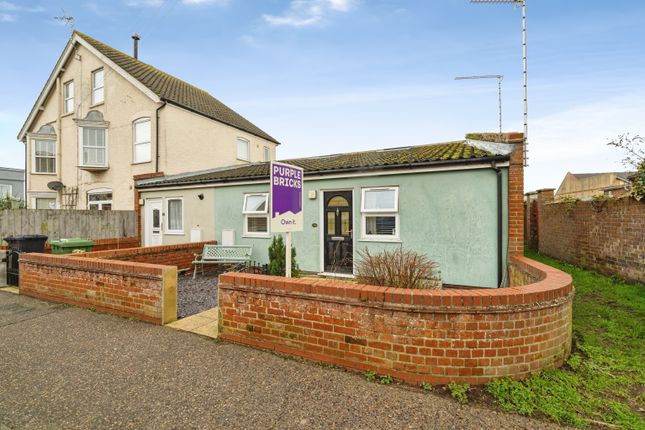 26, Sussex Road, Great Yarmouth photo 2