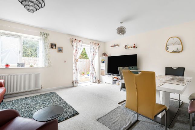 17, Littlewood Close, Exeter photo 3