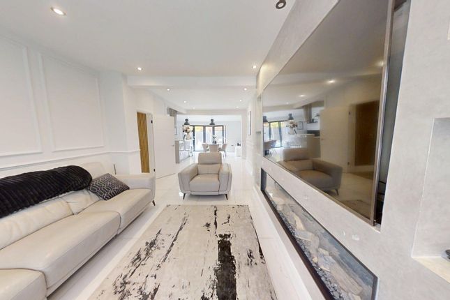 7, Stand Avenue, Whitefield photo 3