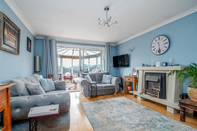 36, Ladhope Crescent, Galashiels photo 4