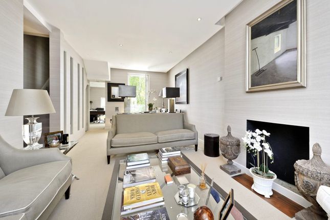 Town house for sale in Charlwood Street, Pimlico SW1V