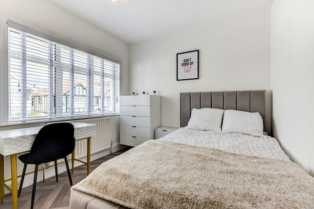 Room 2, 9, Stocker Road, Bognor Regis photo 2