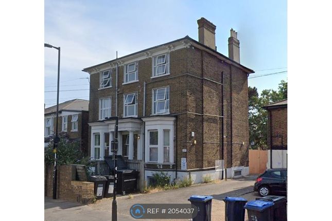 Flat to rent in Sydenham Road, Croydon