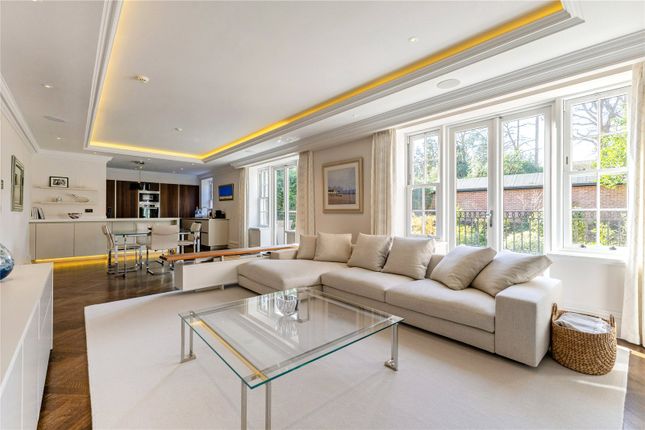 Flat 3,, Oxshott Lodge, Oxshott photo 2