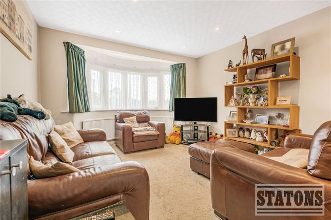 56, Bevan Road, Barnet photo 2