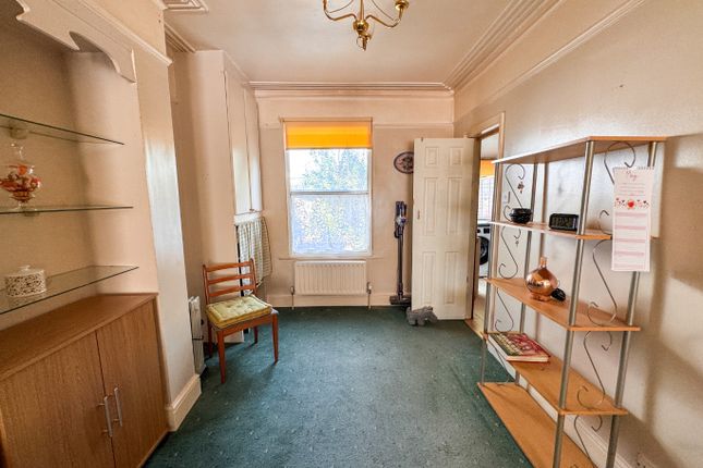 143 Marmadon Road, Greenwich, London photo 4