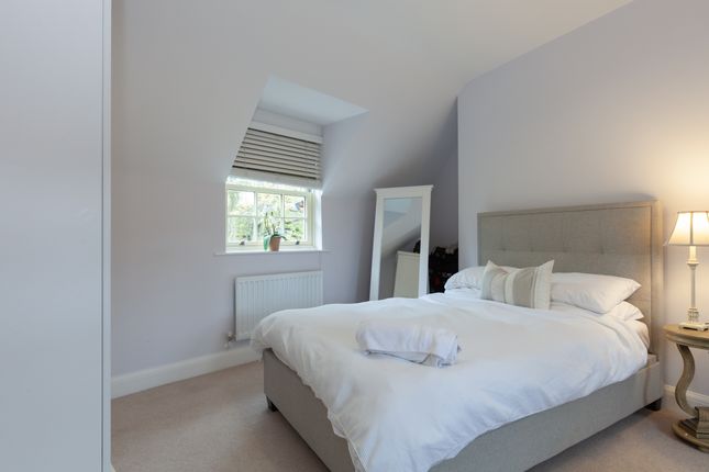 End terrace house to rent in Oxford Street, Woodstock