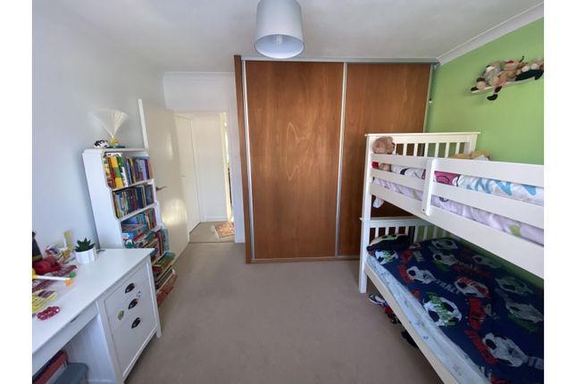 Maisonette for sale in Rutherford Close, Sutton