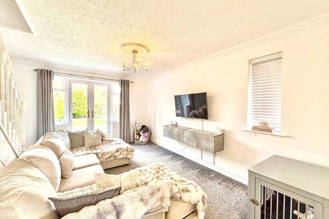 8, Quarries Way, Kirkby In Ashfield photo 3