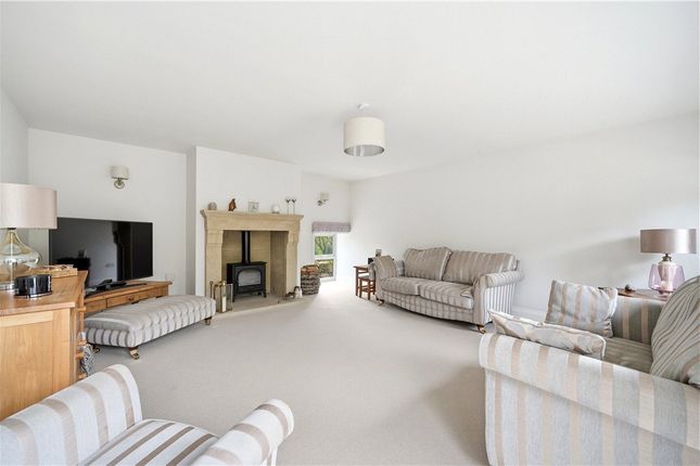 The Mistal, Hew Green Farm,, High Lane, Harrogate photo 3