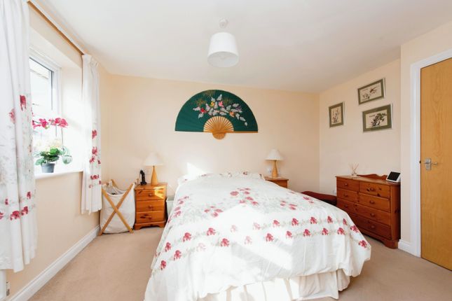 Town house for sale in International Way, Sunbury-On-Thames
