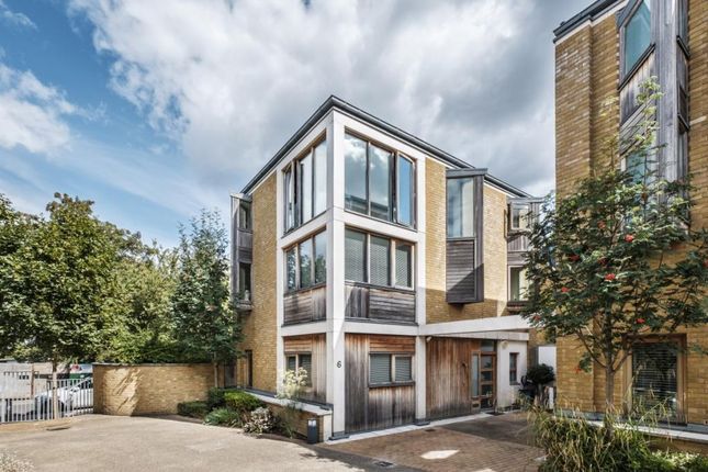 Thumbnail Property for sale in Robinswood Mews, Highbury