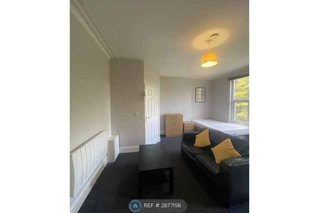 Conference Rd Armley, Leeds photo 4