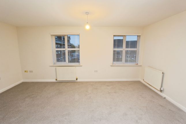 10, Johnson Way, Chilwell photo 2