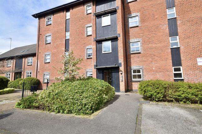 Thumbnail Flat for sale in West Dock, The Wharf, Linslade