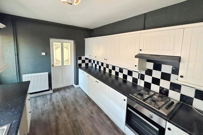47, New Tredegar photo 4